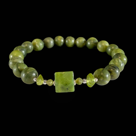 Disainkäevõru - nefriit, peridoot, roheline granaat, serpentiin 