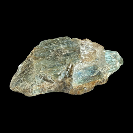 Lihvimata kristall - roheline küaniit 