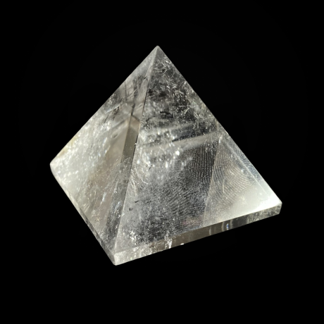 Püramiid - mäekristall