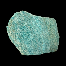 Osaliselt poleeritud kristall - amasoniit