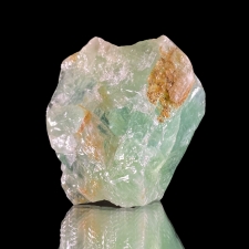 Lihvimata kristall - kaltsiit (roheline)
