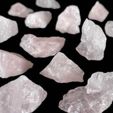 Väike lihvimata kristall - roosa kvarts