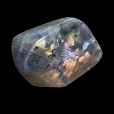 Suur poleeritud kristall - labradoriit